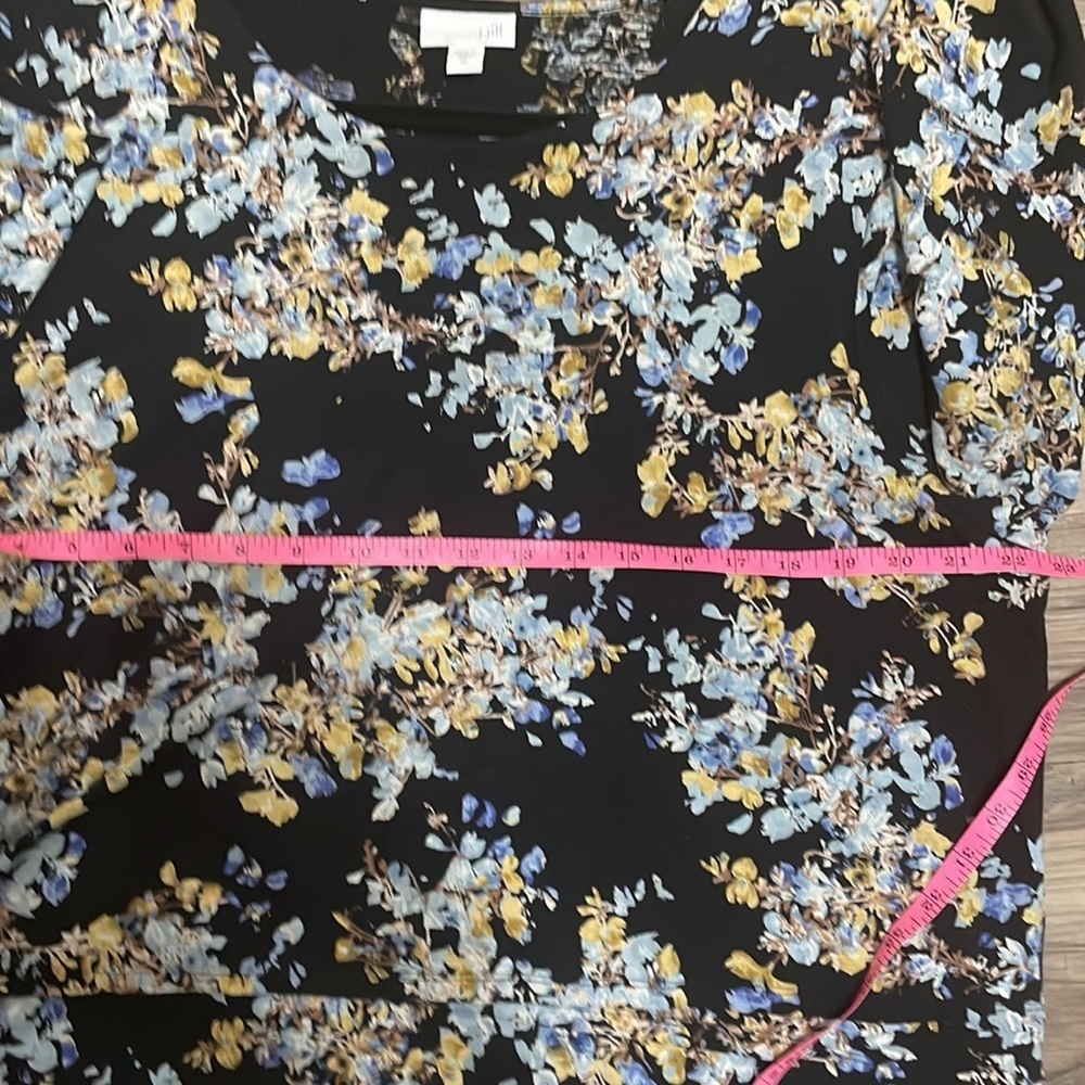 J Jill Black Blue Floral Overlay Tunic - Picture 9 of 10